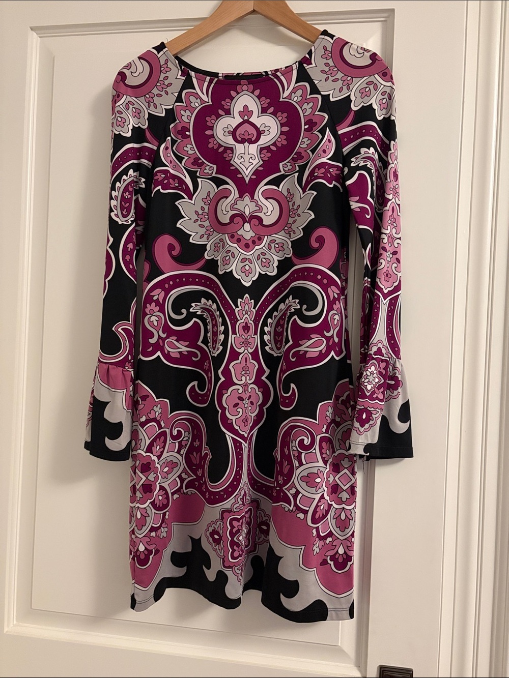 INC International Concepts Black/Magenta Paisley Long-Sleeve Mini Shift Dress